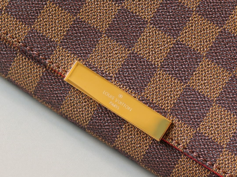 LV Clutch Bags